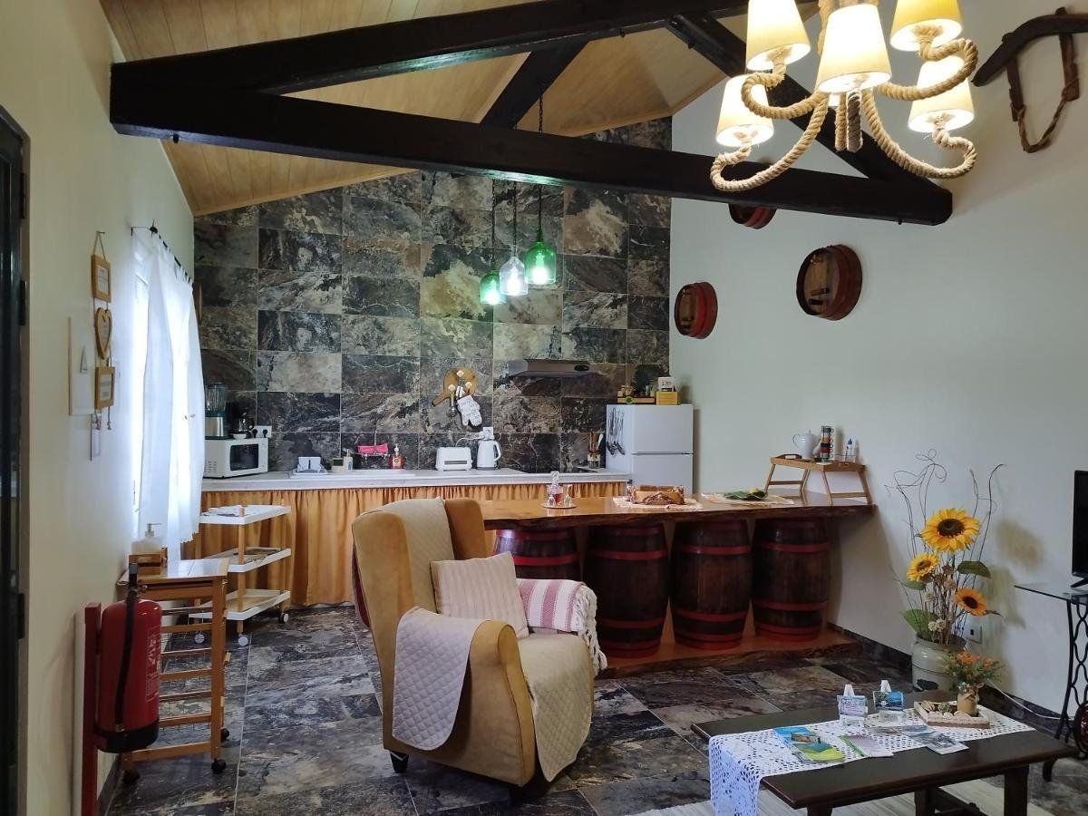 Quinta Dos Sentidos , Rustic Holiday Houses In เซา วิเซนเต เฟอร์เฮรา ภายนอก รูปภาพ