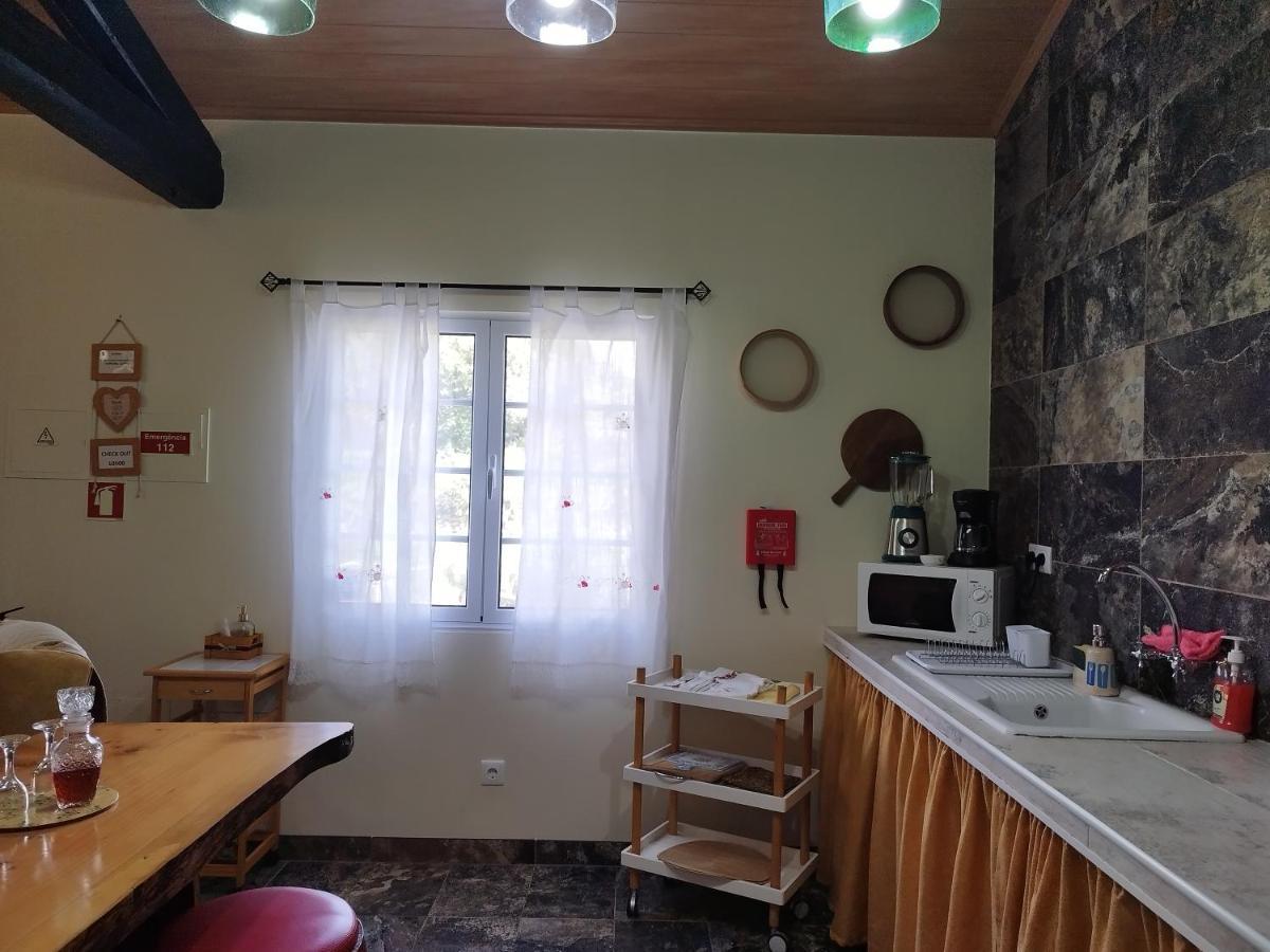 Quinta Dos Sentidos , Rustic Holiday Houses In เซา วิเซนเต เฟอร์เฮรา ภายนอก รูปภาพ