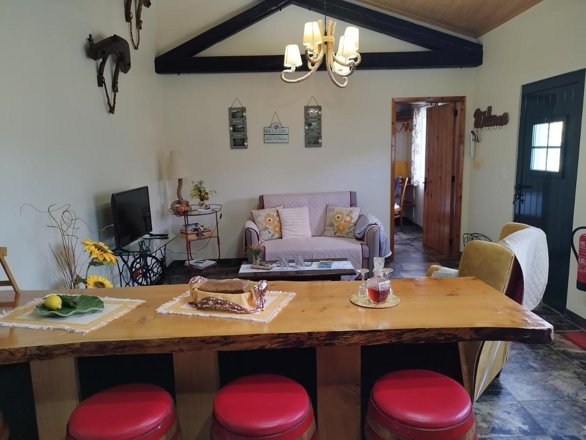 Quinta Dos Sentidos , Rustic Holiday Houses In เซา วิเซนเต เฟอร์เฮรา ภายนอก รูปภาพ